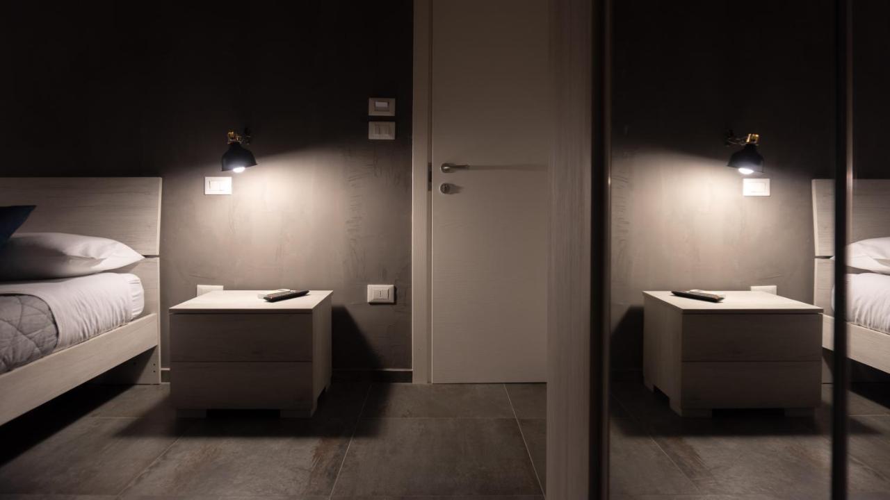 4 Balconi Rooms-Elements B&B Lecce Exteriör bild