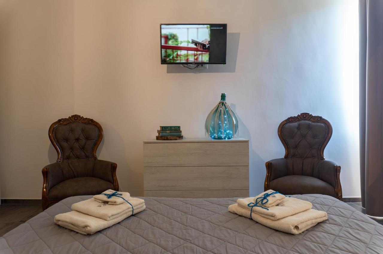 4 Balconi Rooms-Elements B&B Lecce Exteriör bild